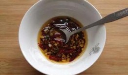 网红吃的调料汁的瓜,跟随网红脚步，解锁美食新境界